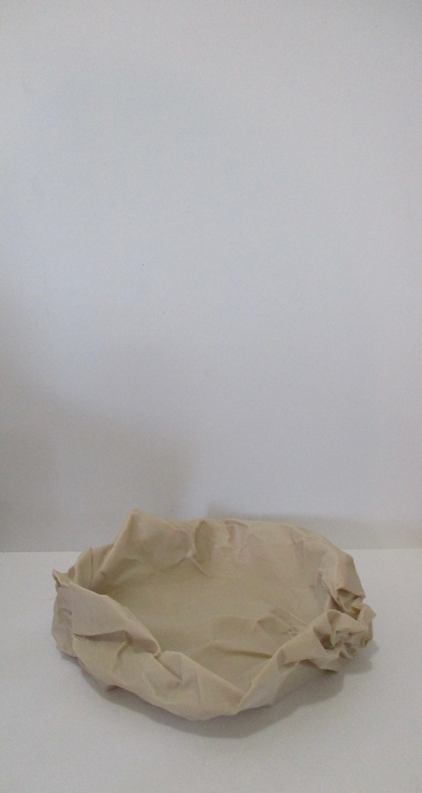 Crumple bag tray