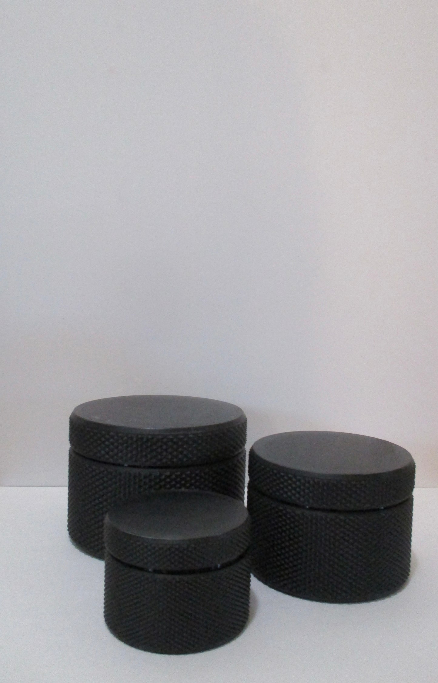 Threaded jar