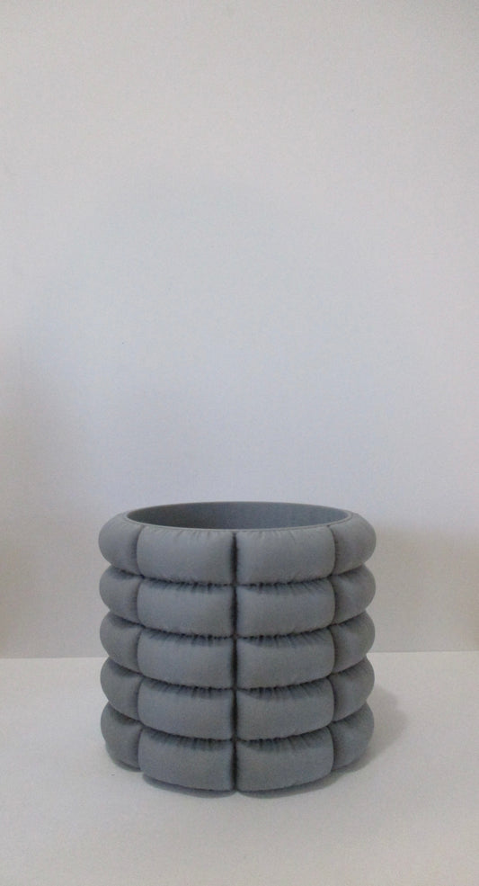 Puffer coat pot